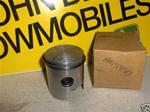 SNOWMOBILE VINTAGE NOS JOHN DEERE SLED PISTON AM 53517