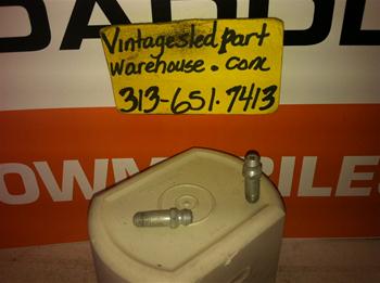 VINTAGE OMC MARINE GREASE FITTING 112279 VINTAGE SNOWMOBILE JOHNSON EVINRUDE SPINDLE GREASE FITTING 112279